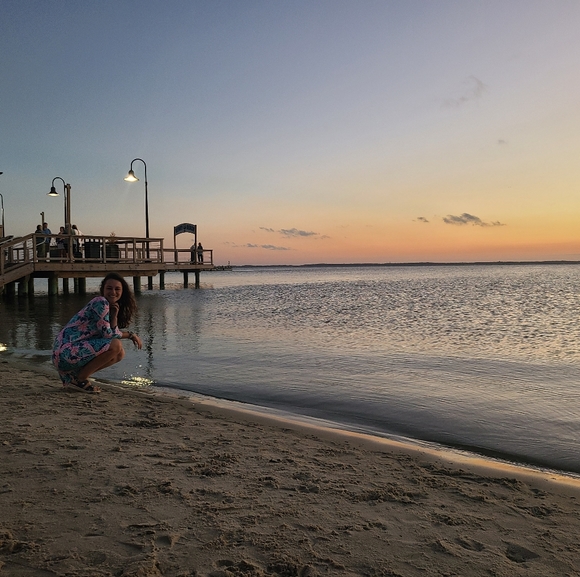 Meet your Posher, Jessica Jean - Picture 7 of 7